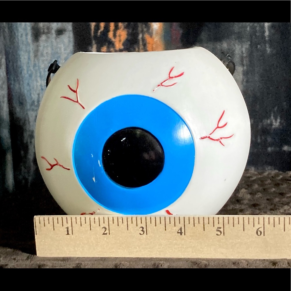 RARE Vintage Halloween Eye Eyeball Blow Mold Candy Pail Creepy Cute Decor - Picture 3 of 12